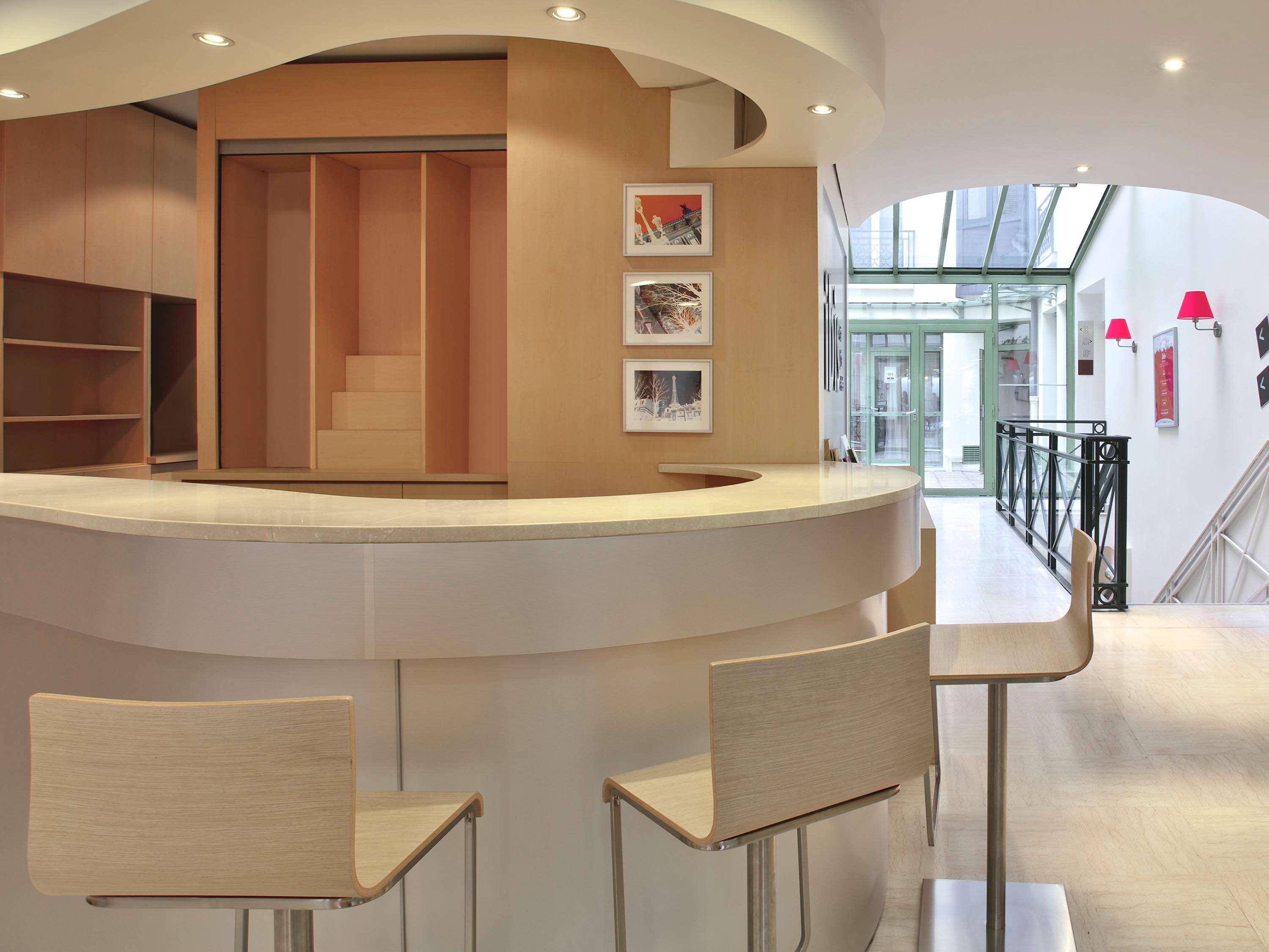 Ibis Opera La Fayette 3*