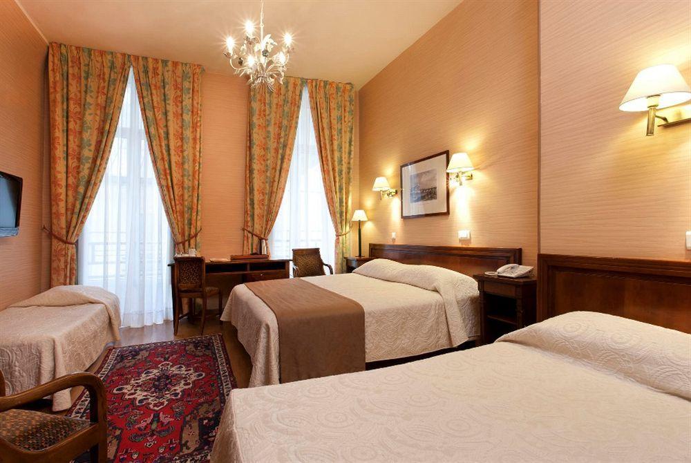 Du Palais Bourbon 3* Parigi