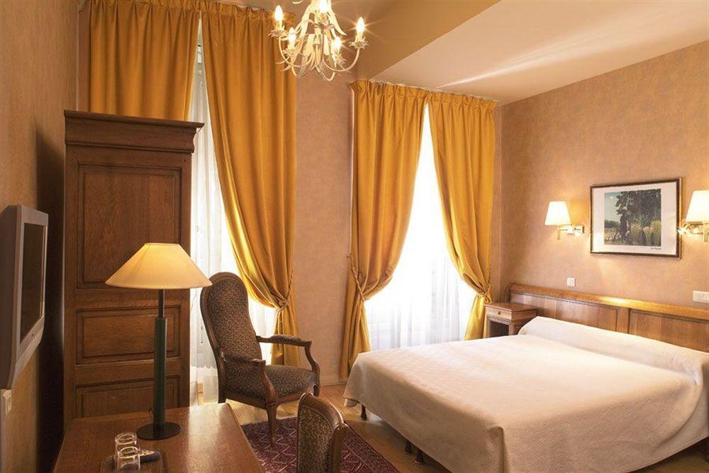 Du Palais Bourbon Hotel Parigi