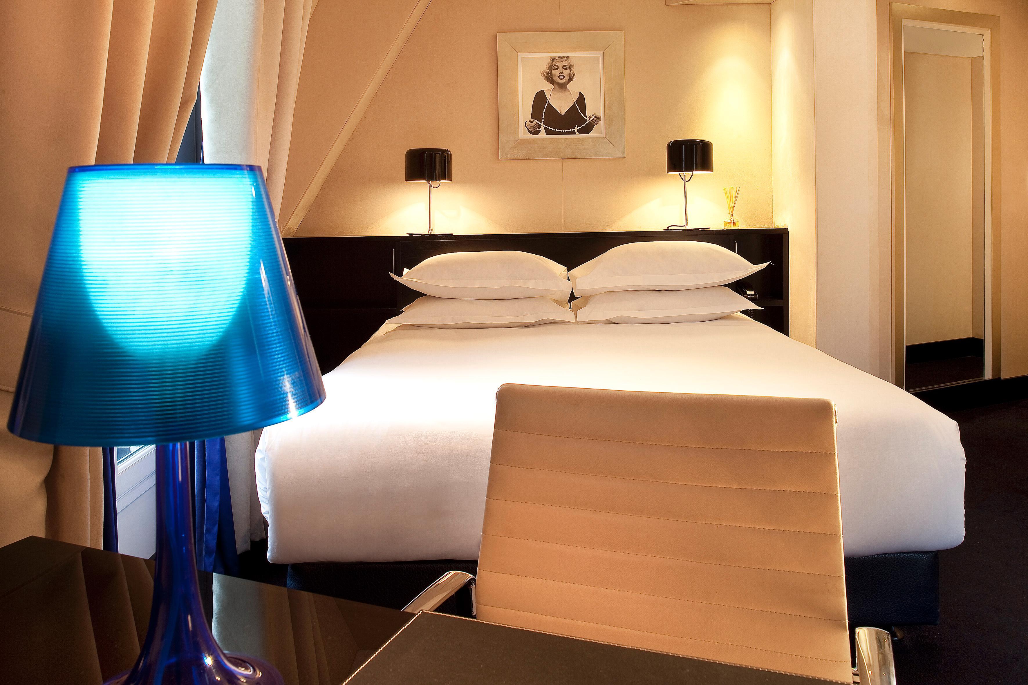 Hotel Mate Alain - Champs-elysées Parigi