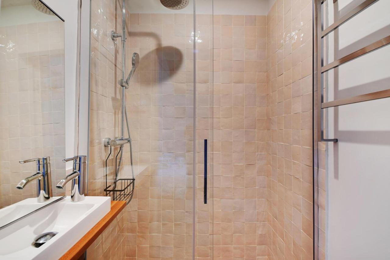 Chic -2br-6p- Invalides Apartment