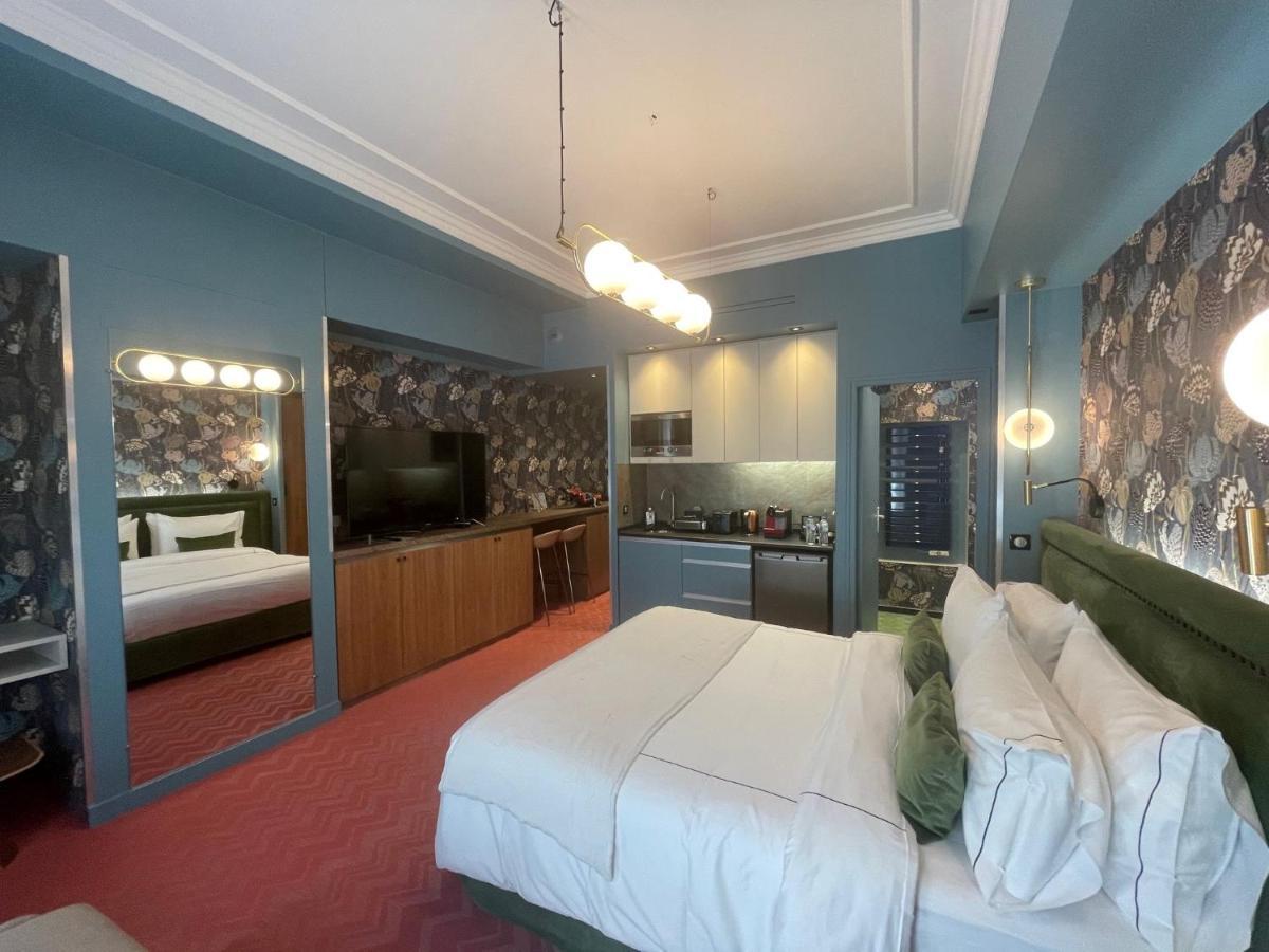 33 Marbeuf Aparthotel