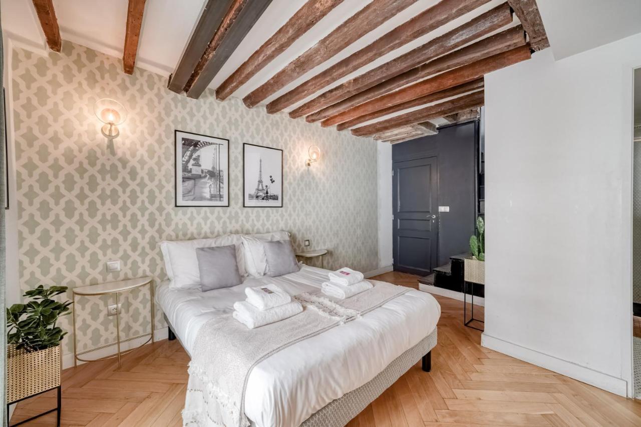Ultra Historical Parisian Flat - Louvre Appartamento Parigi