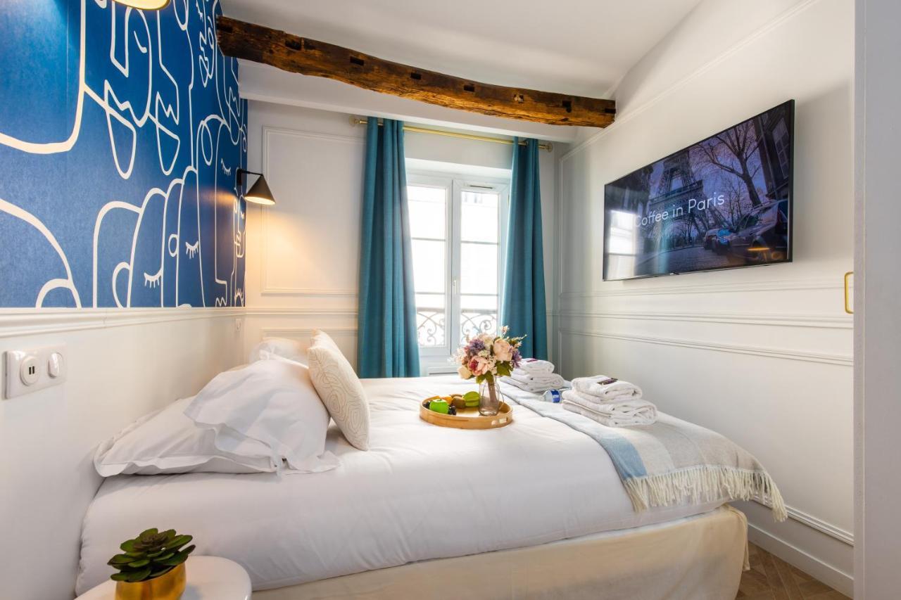 Cmg - Montmartre 11 *