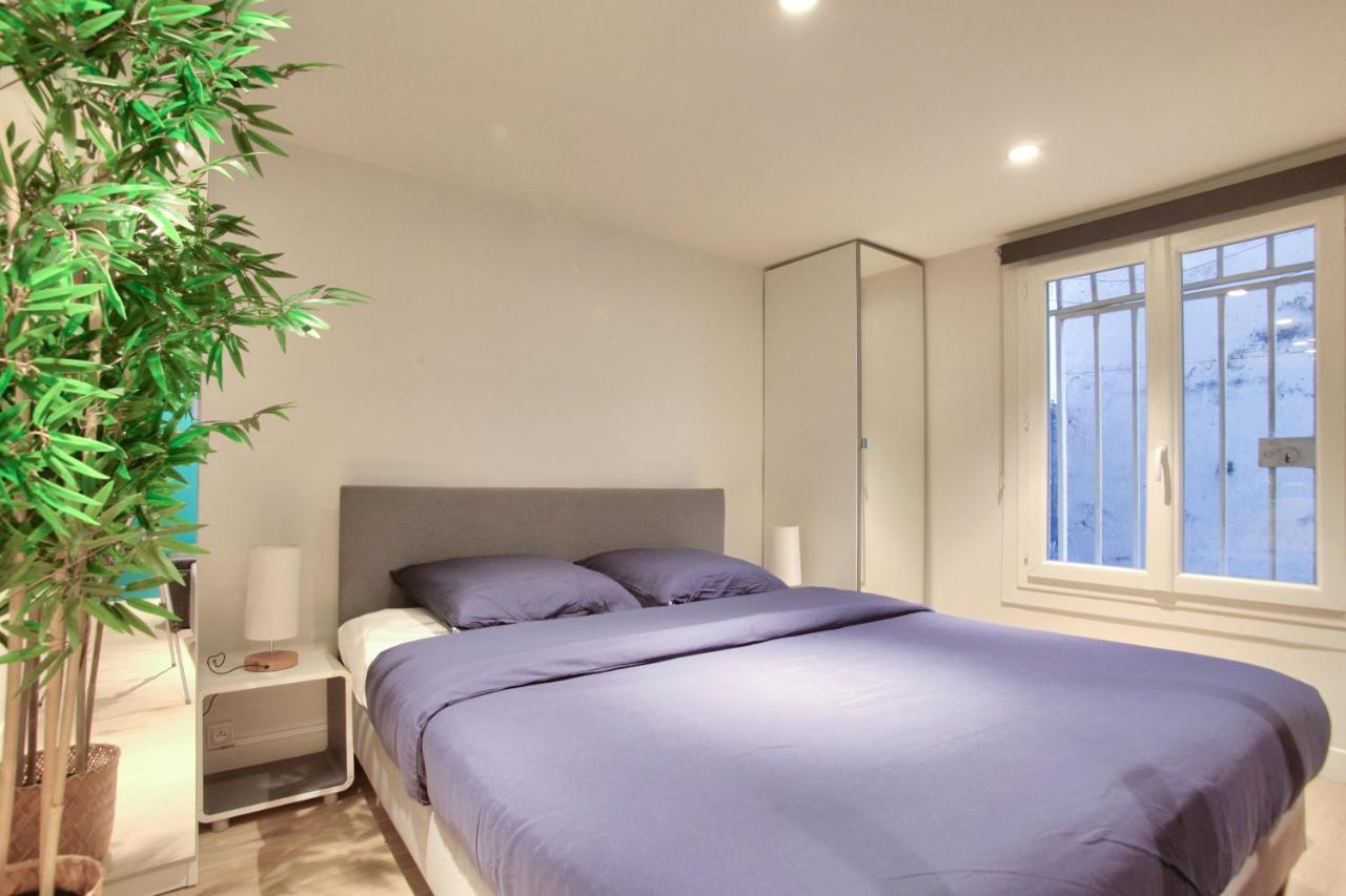 Studio Republique Saint Martin Parigi