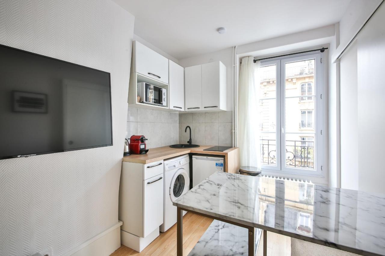 33#studio 2pers#sevres-lecourbe#necker Apartment Paris