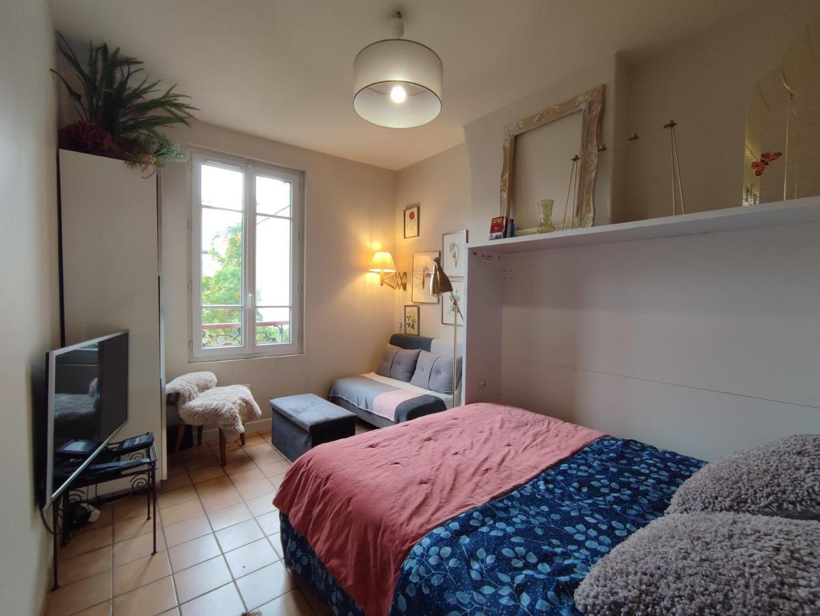 Authentic House Small, Bright And Calm * Paris