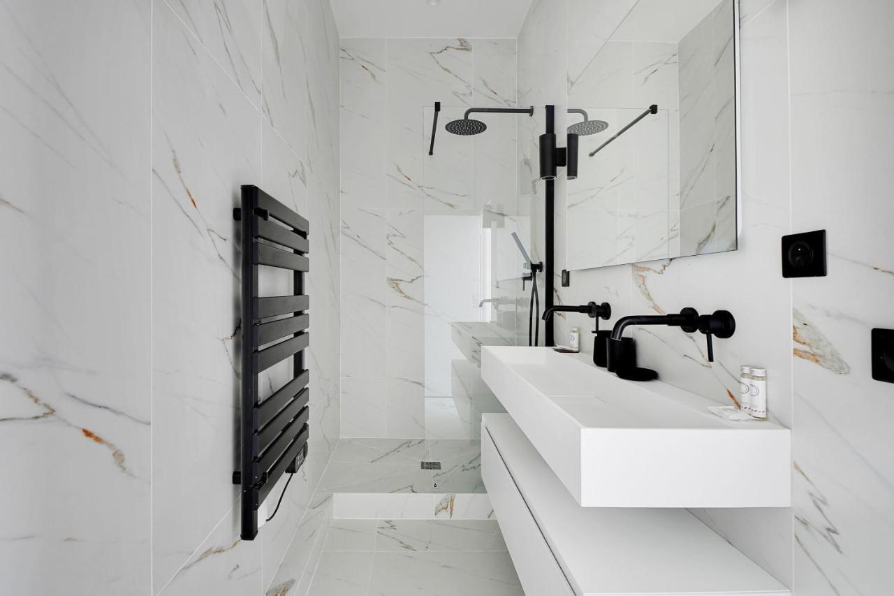 Cmg Voltaire Nation Apartment