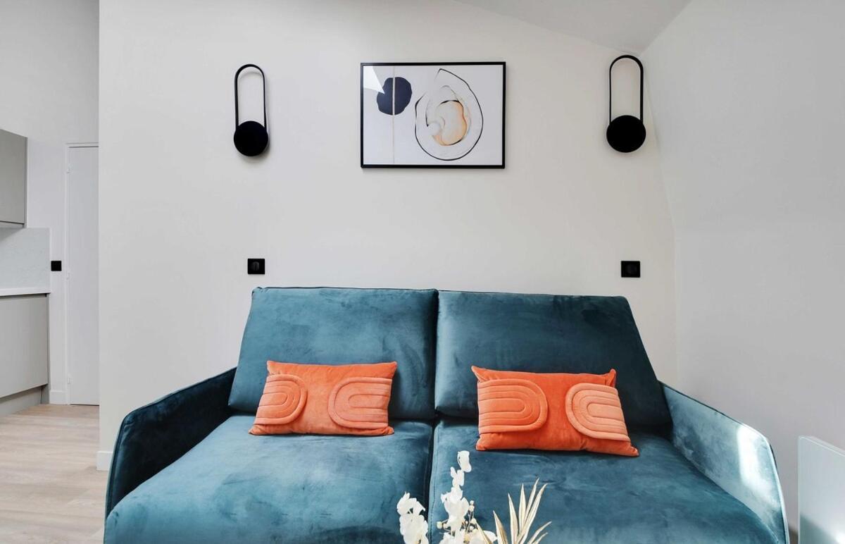 Cmg Voltaire Nation Apartment