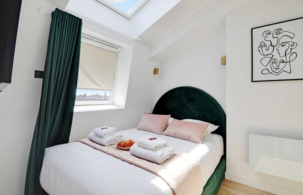 Cmg Voltaire Nation Apartment
