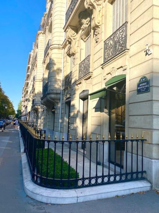 Studio Champs Elysees Parigi