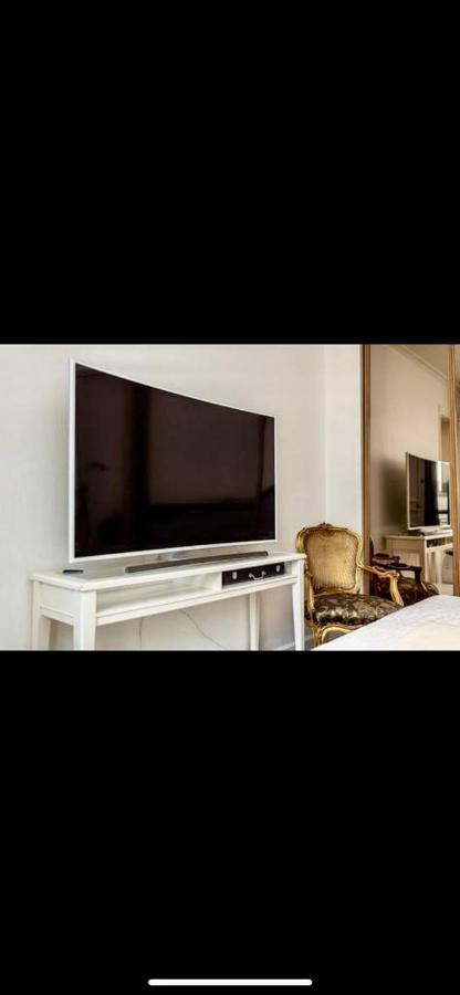 Sweet Champs Elysees Berri Appartamento *