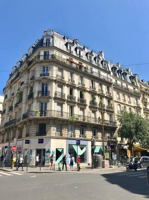 Eiffel Tower View - Republique 4 People 2 Bedrooms Appartamento *