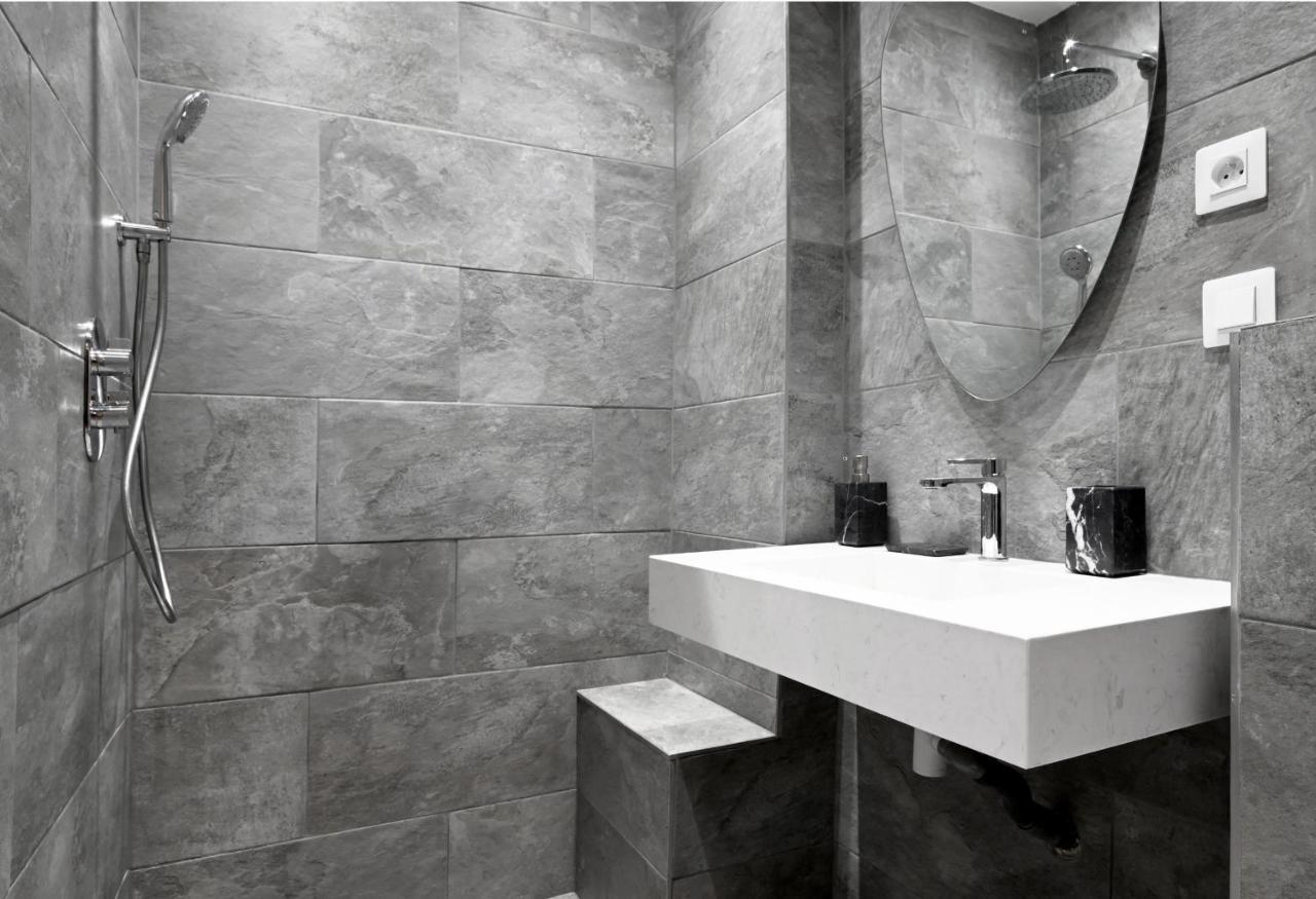 Studio Quartier Champs Elysees 1 Appartamento