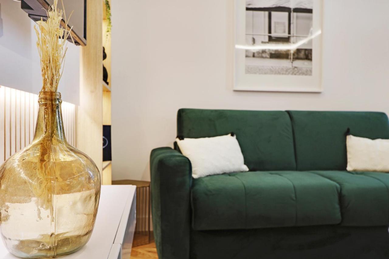Off Majesti Upper Marais Apartment- Rue Du Faubourg Saint-martin * Parigi