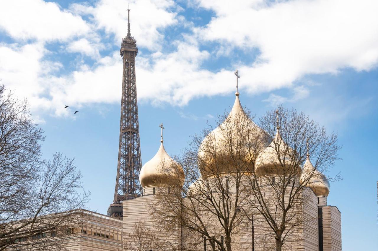Eiffel *