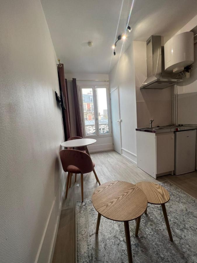Studio - Buttes Chaumont Apartment Paris