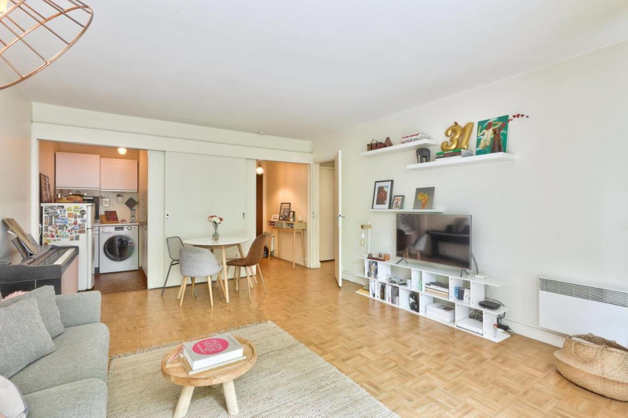 Bright With Balcony For 2 - 18 * Parigi