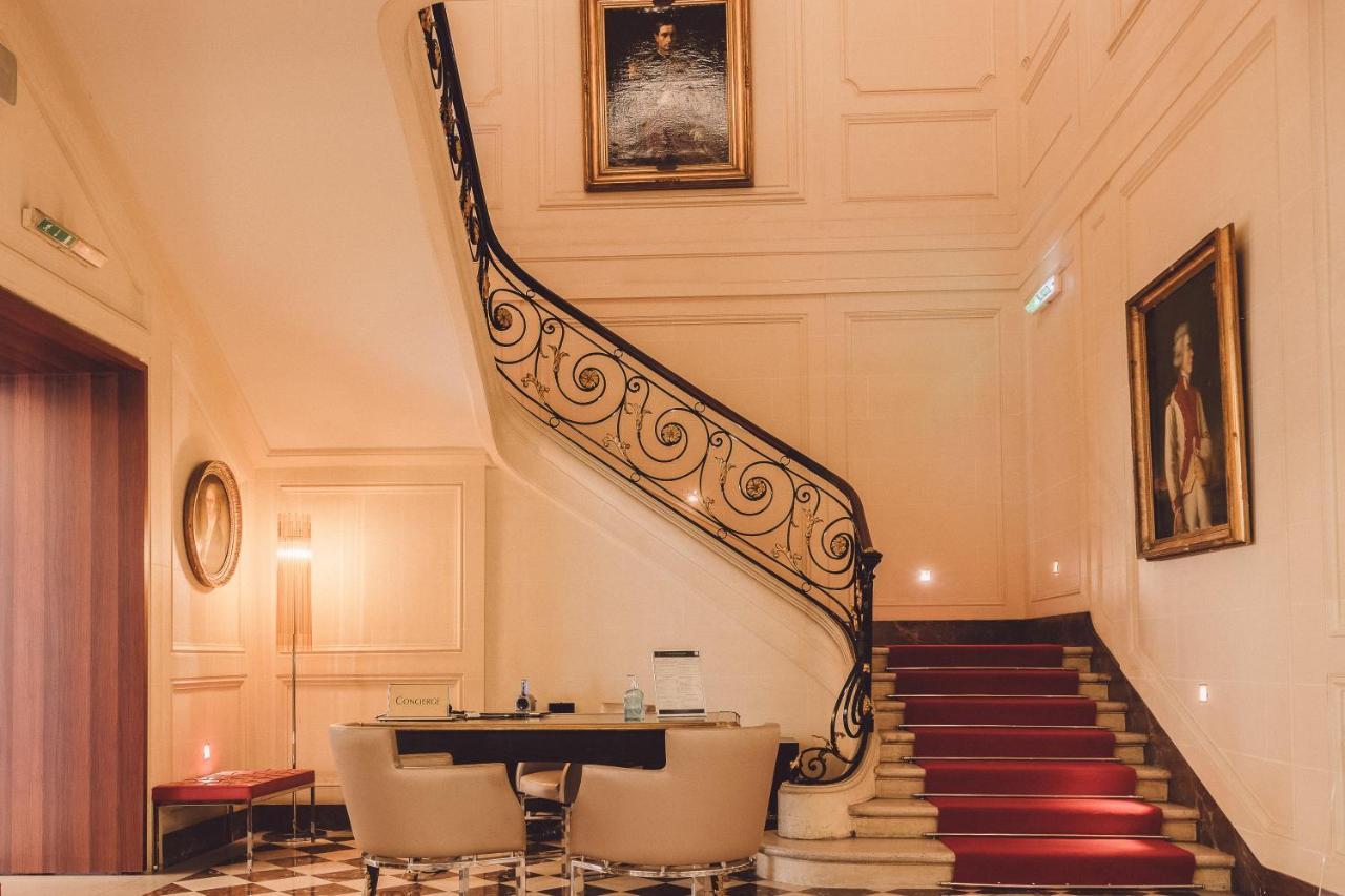 De Sers Champs Elysées Hotel Parigi