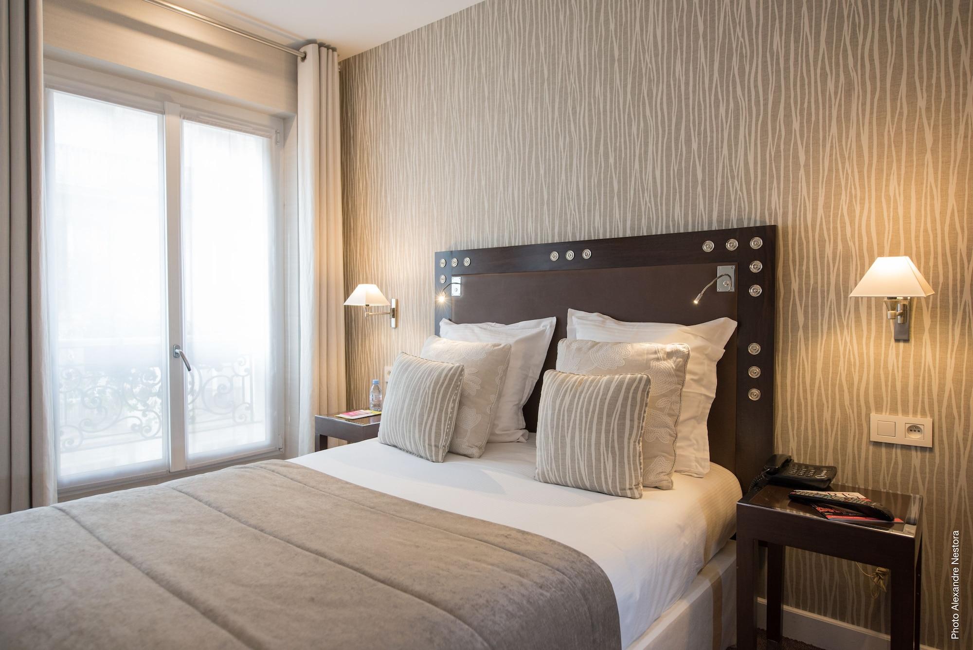 Brunel Hotel 3*