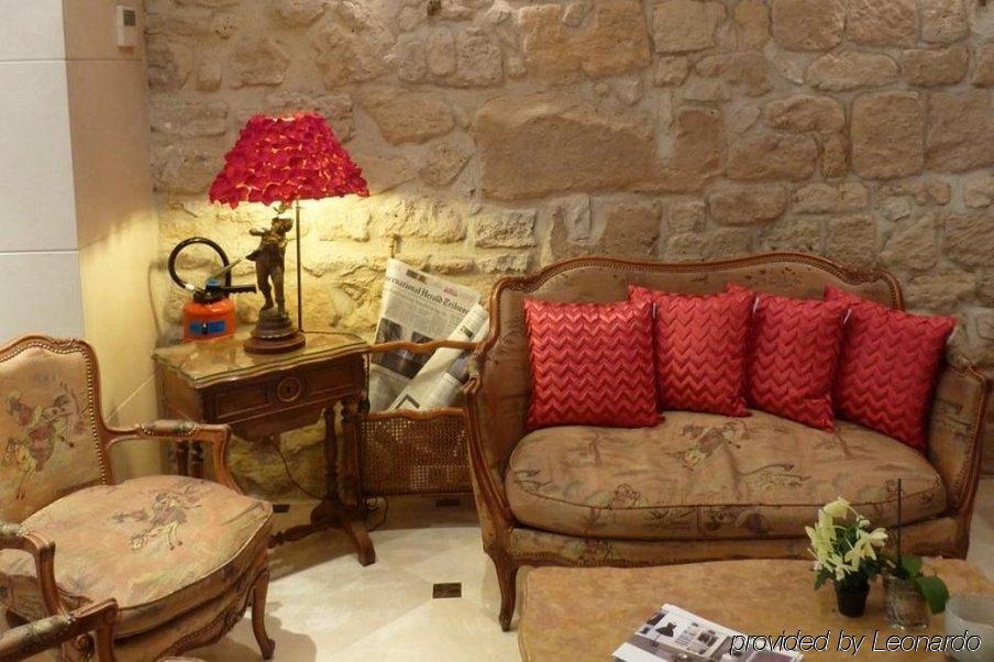 Dauphine Saint Germain Hotel 3*