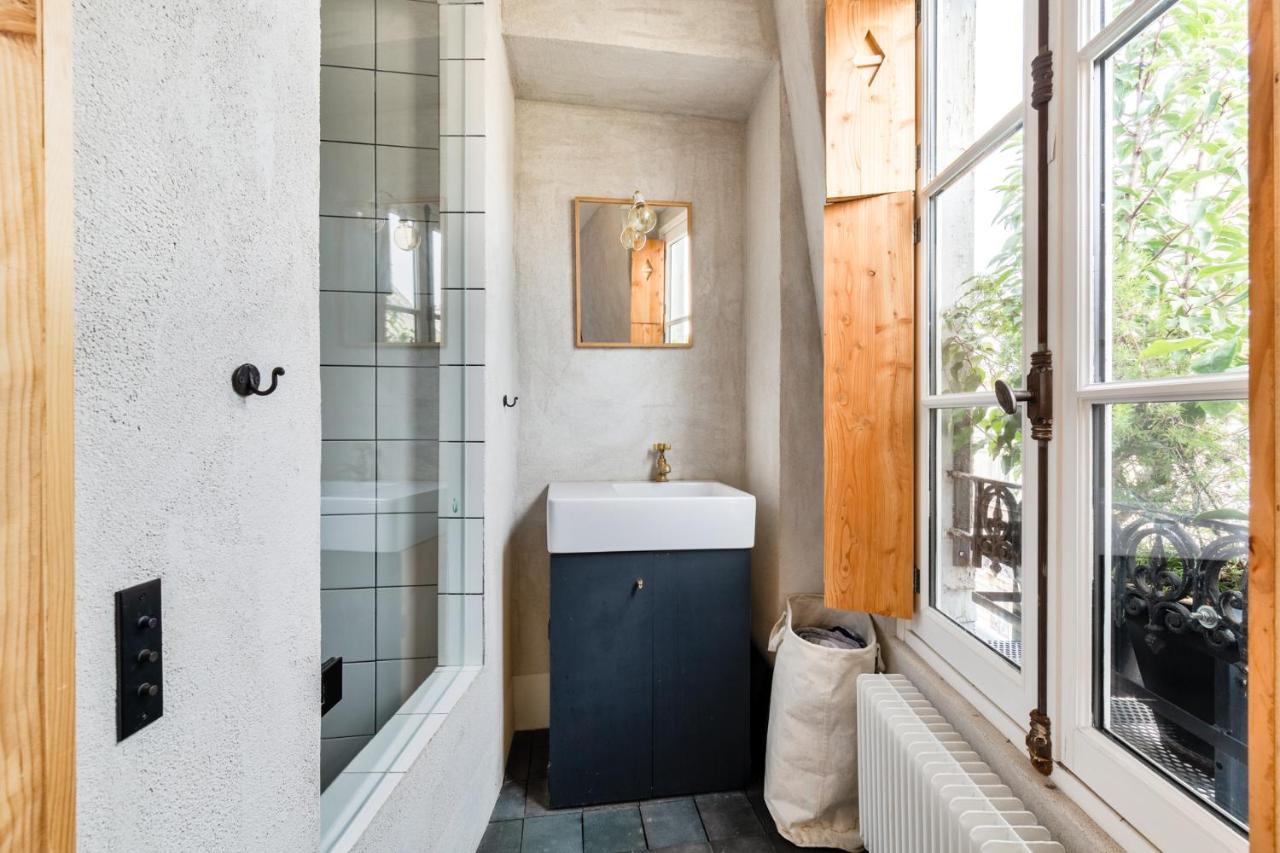 Famous Parisian Designer's Pied-a-terre In Le Marais Appartamento Parigi