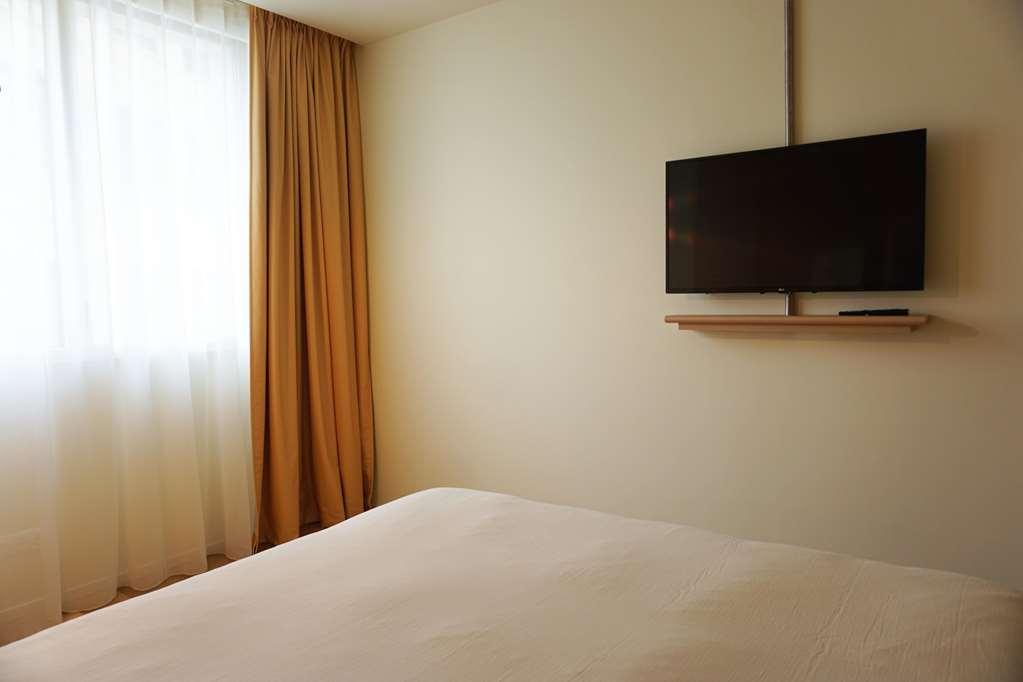 Hotel Okko Rosa Parks Parigi