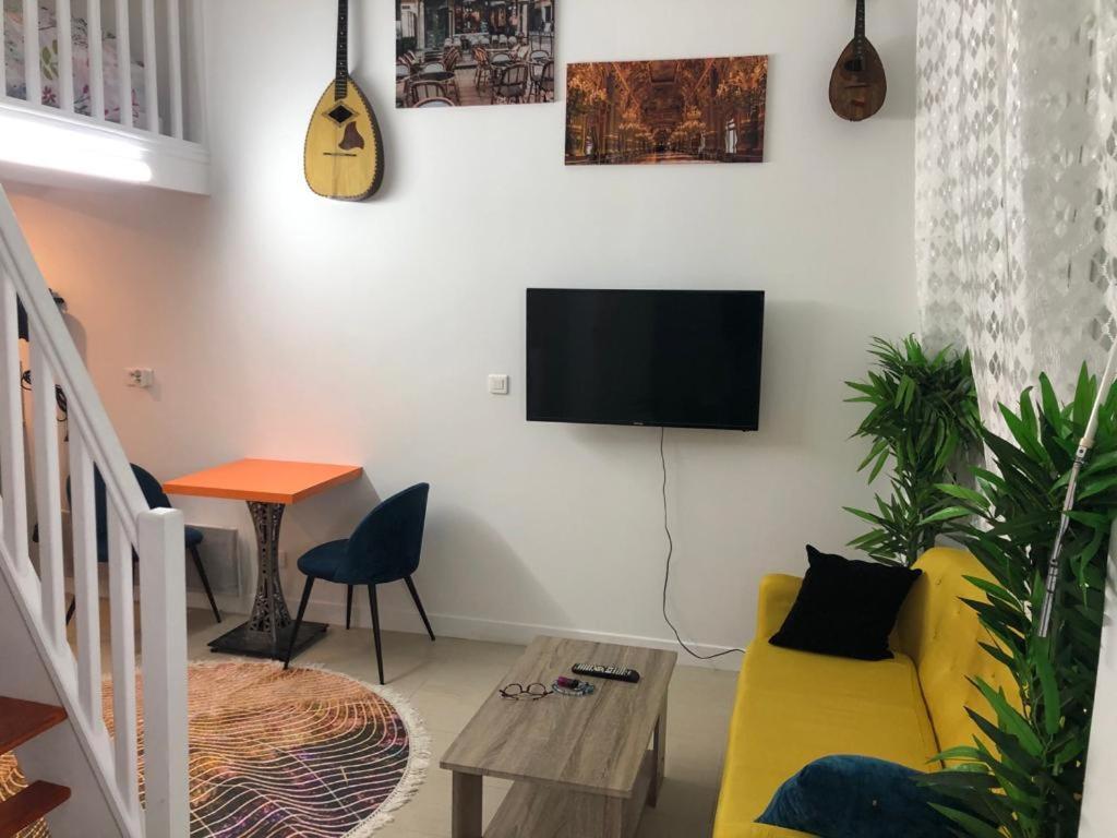 Studyo Cosy 400 Metre Sacre Ceour * Paris