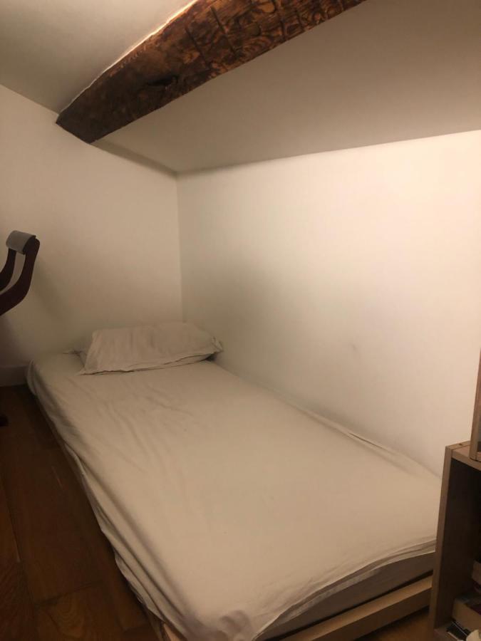 Apartment Charming On Floor In Marais -5p