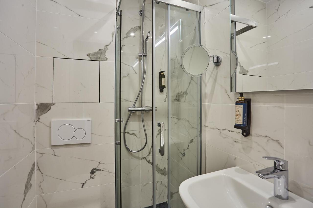 Lux Picpus Hotel Parigi