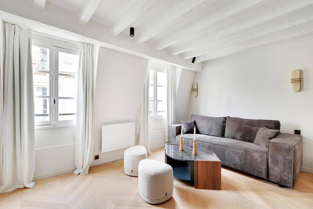 Pick A Flat's In Saint-germain-des-pres - Rue De Seine Paris