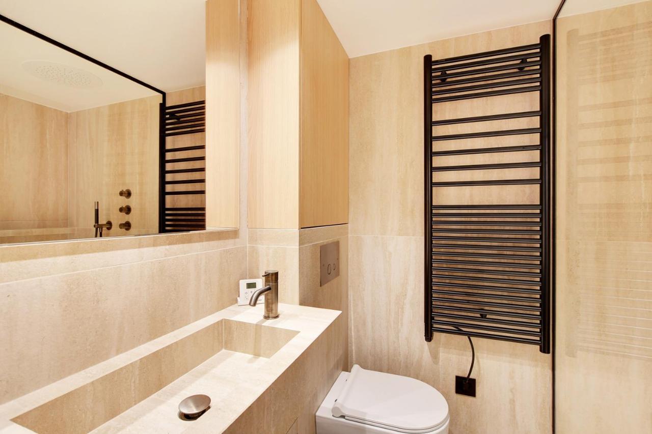 Pick A Flat's In Saint-germain-des-pres - Rue De Seine *