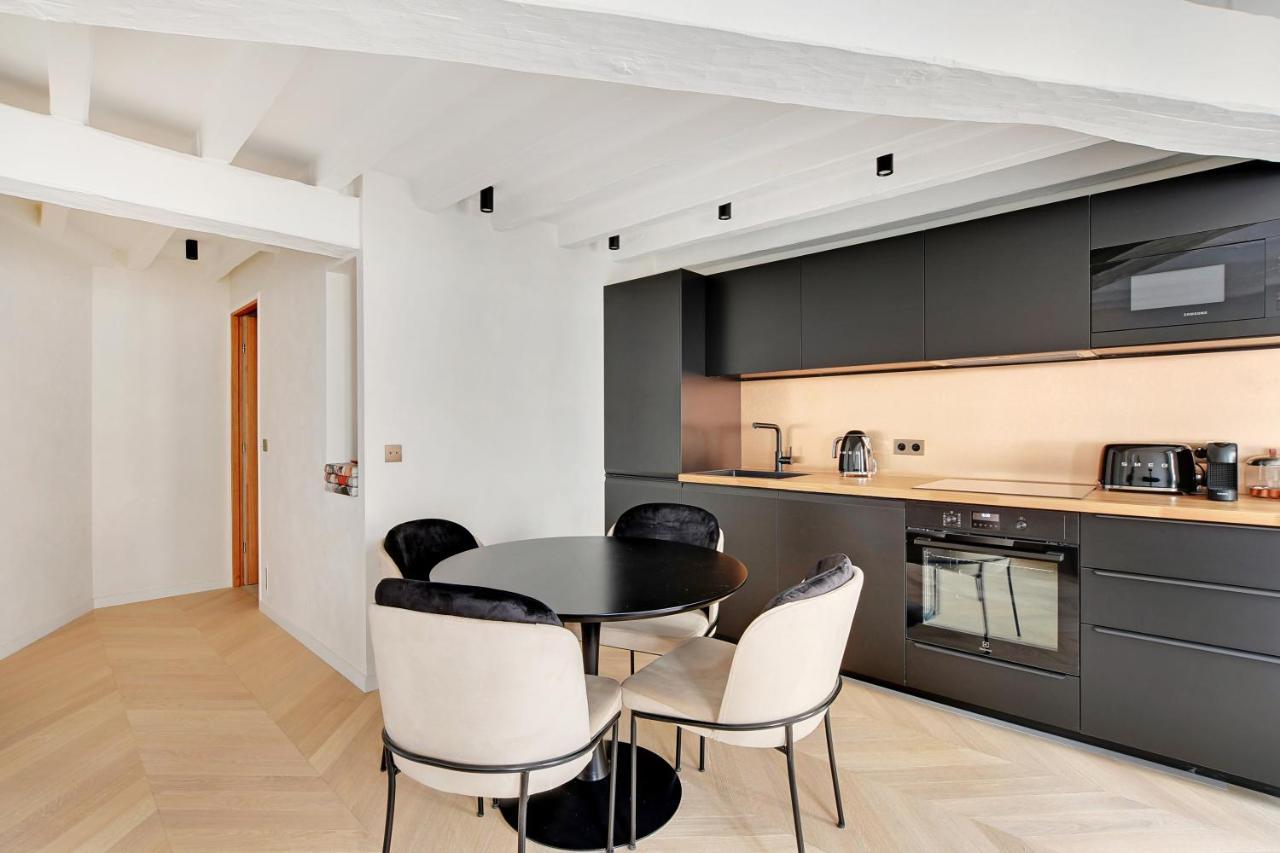 Apartment Pick A Flat's In Saint-germain-des-pres - Rue De Seine *