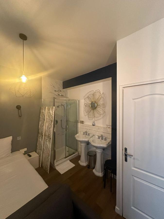 Super Location Meets Charming Studio -ecole Militaries Champ De Mars - 7th Arrondisment *