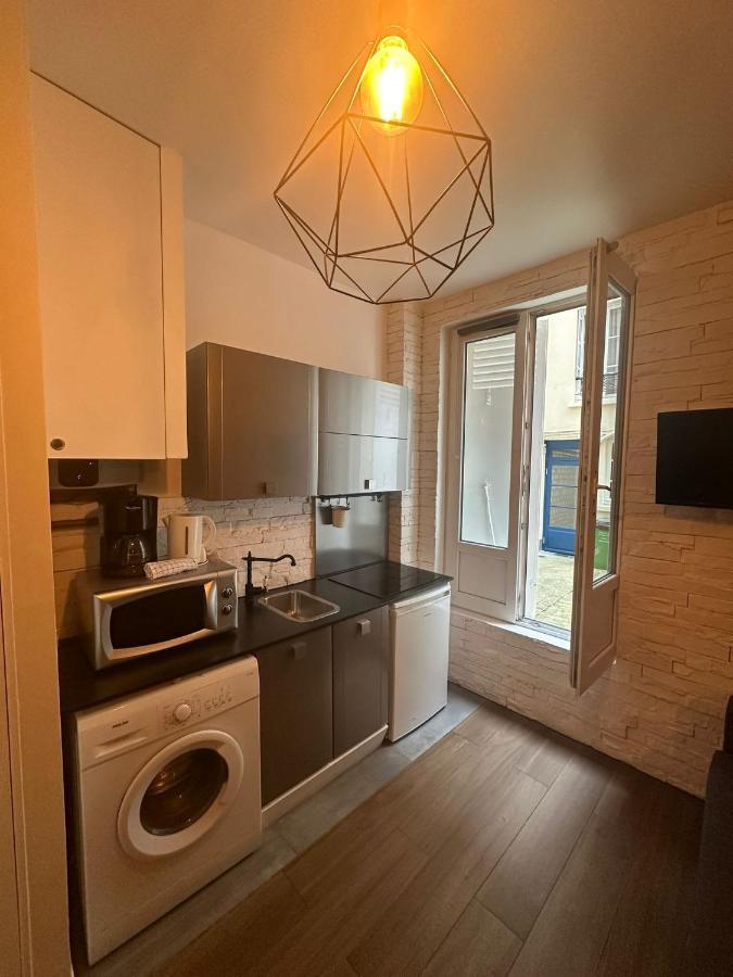 Super Location Meets Charming Studio -ecole Militaries Champ De Mars - 7th Arrondisment