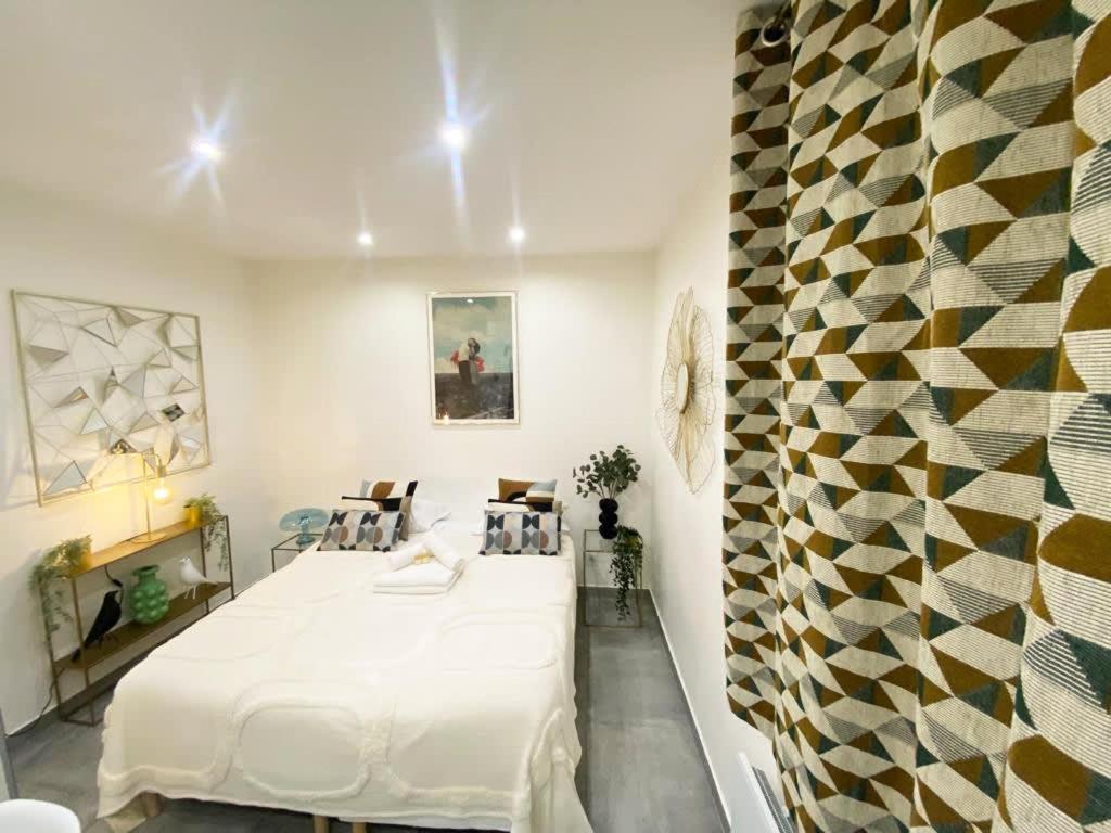 Studio Lumineux Et Bien Equipe A 15 - 2p - Flat-guest Appartamento