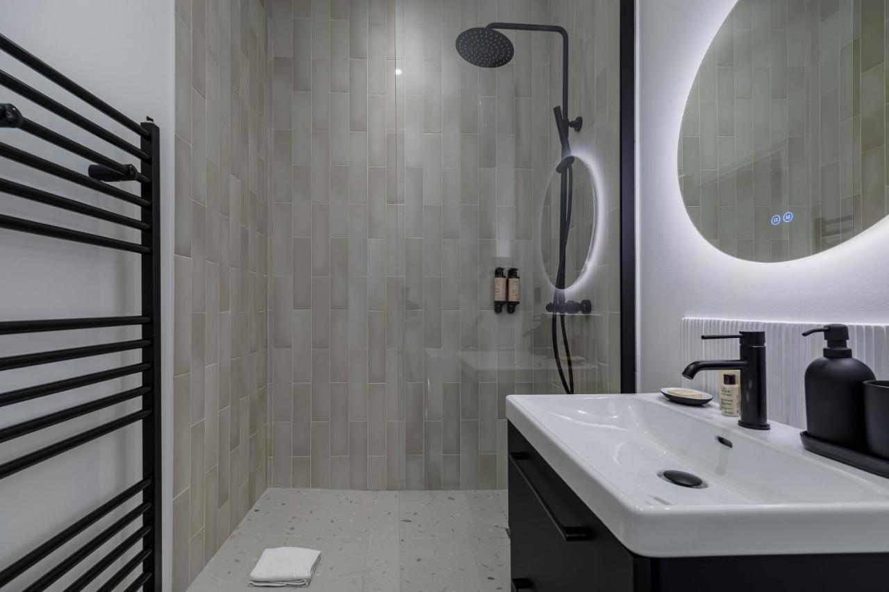 Apartment Poetic - Champs Elysees Paris