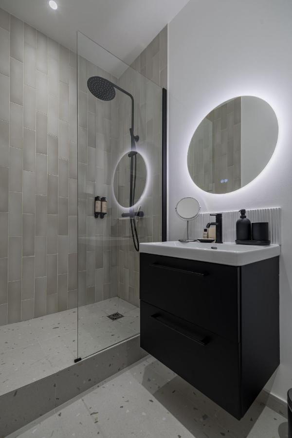 Poetic - Champs Elysees Apartment