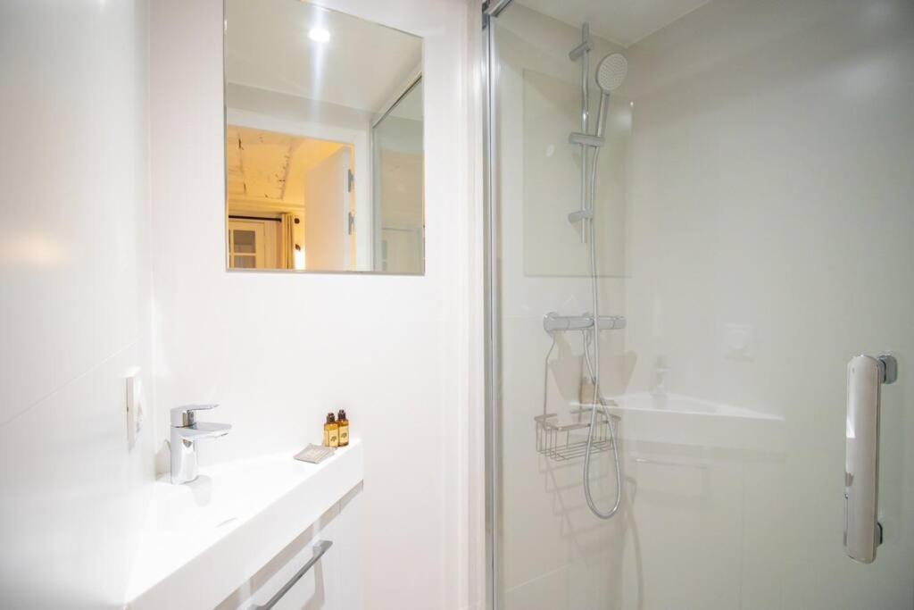 3p.cosy Flat#6pers#heart Of Le Marais Parigi