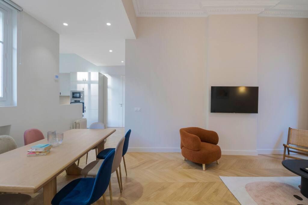 6pers#2bedrooms#victor Hugo#arc De Triomphe Appartamento