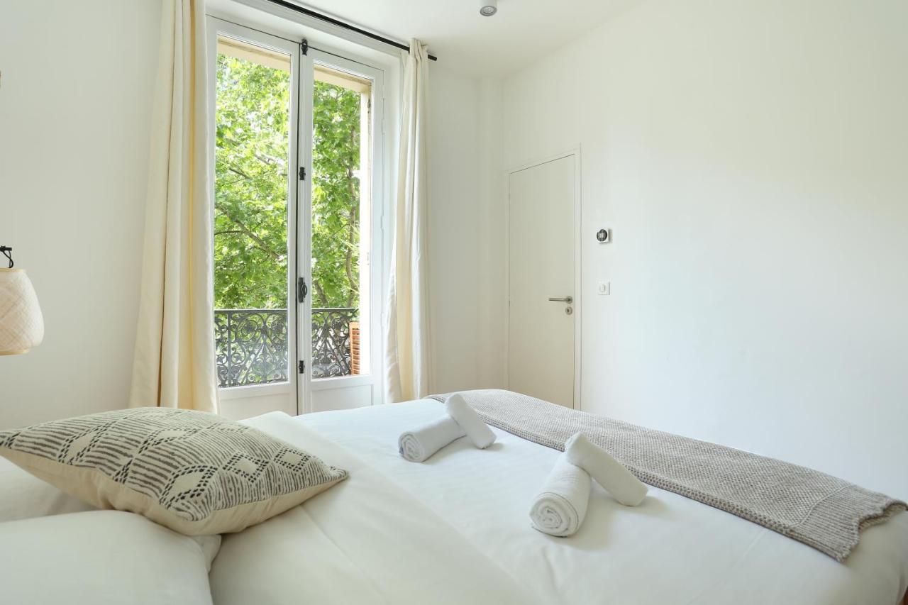 Center Of By Prestige * Paris
