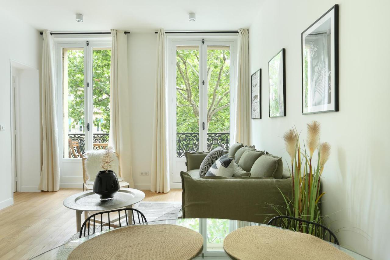 Center Of By Prestige * Paris