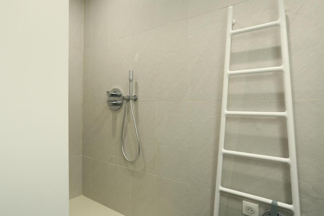 Center Of By Prestige Apartment *