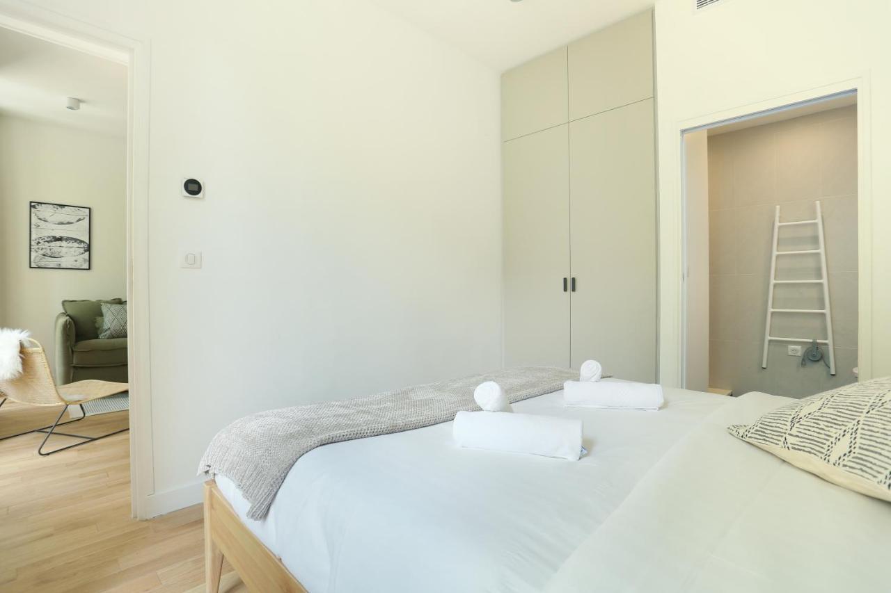 Center Of By Prestige Apartment Paris