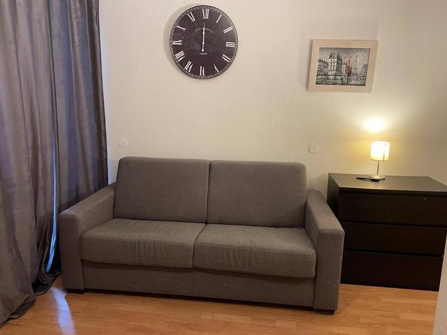 14 Apartment *