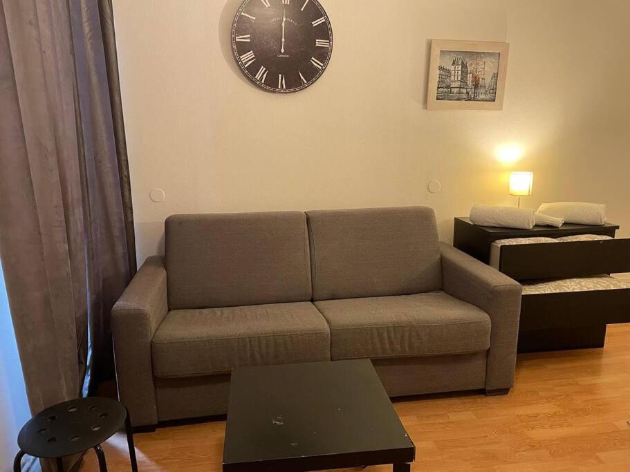 14 Apartment