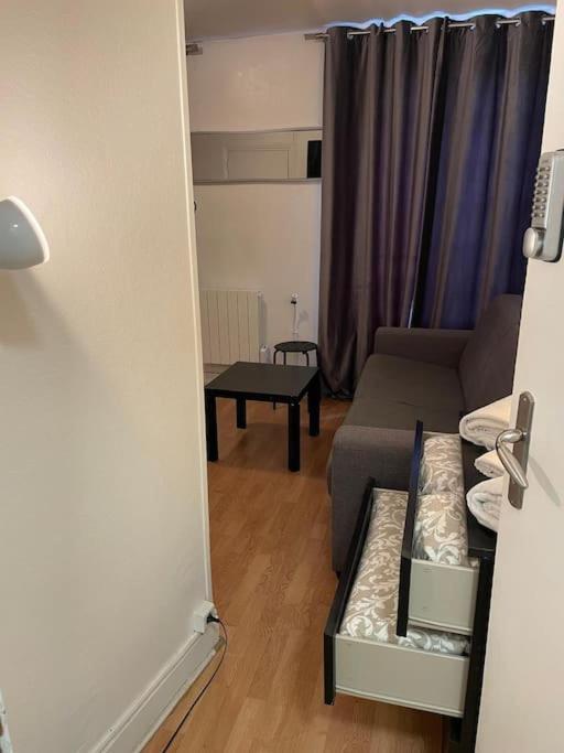 14 Apartment *