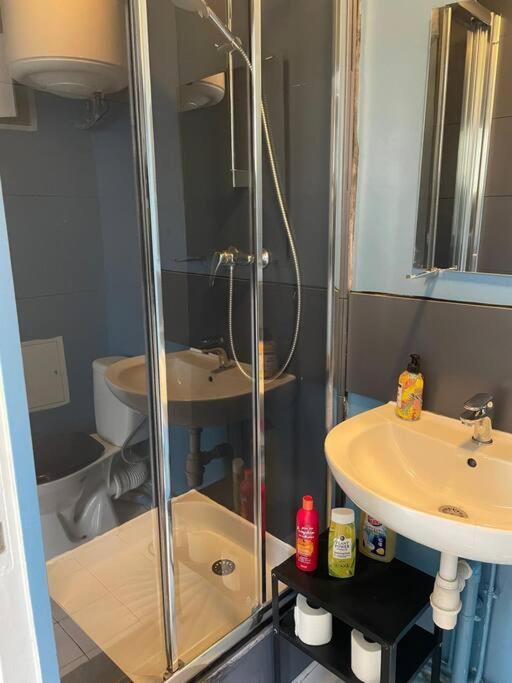 14 Apartment Paris