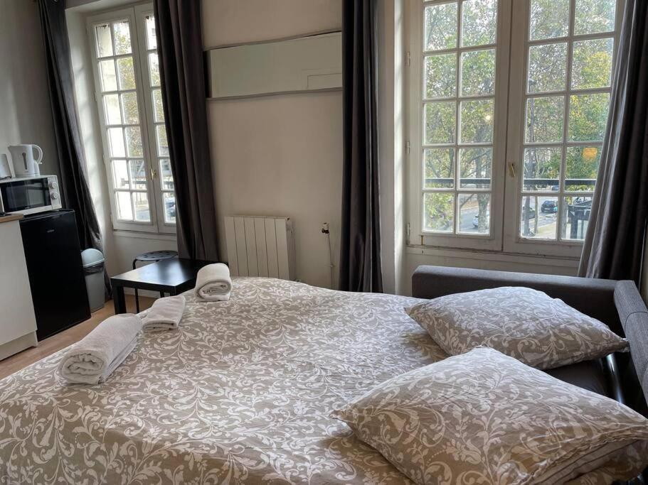 14 Apartment *