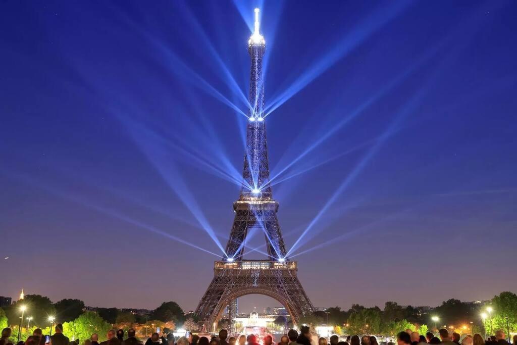 Iconic Location Only 500 Meters To The Louvre Apartment *